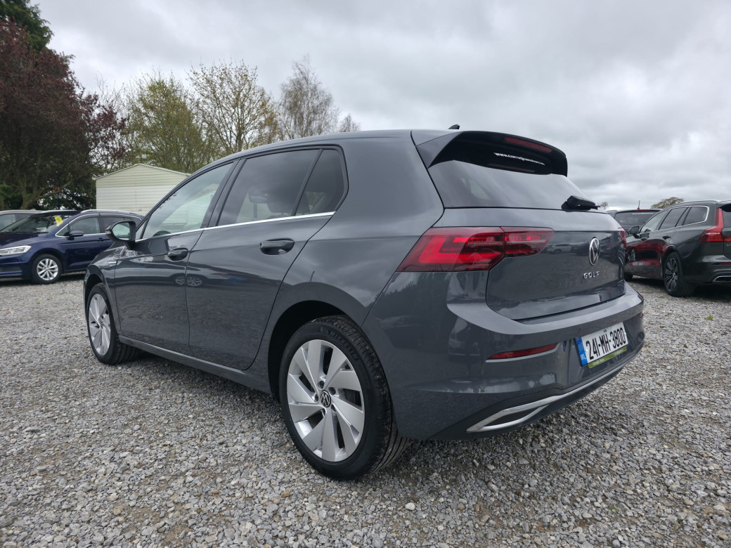 2024 Volkswagen Golf