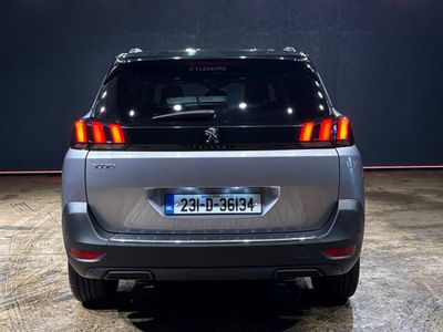 2023 Peugeot 5008