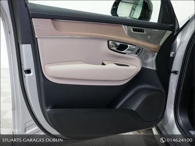 2025 Volvo XC90