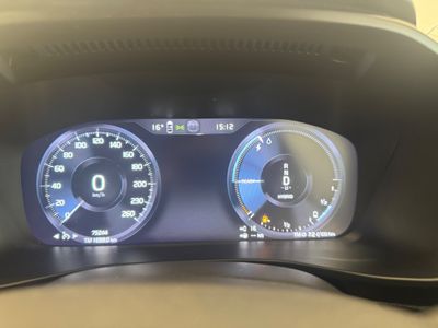 2022 Volvo XC40