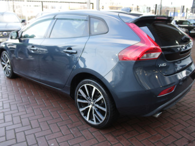 2017 Volvo V40