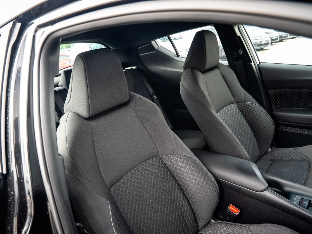 2023 Toyota C-HR