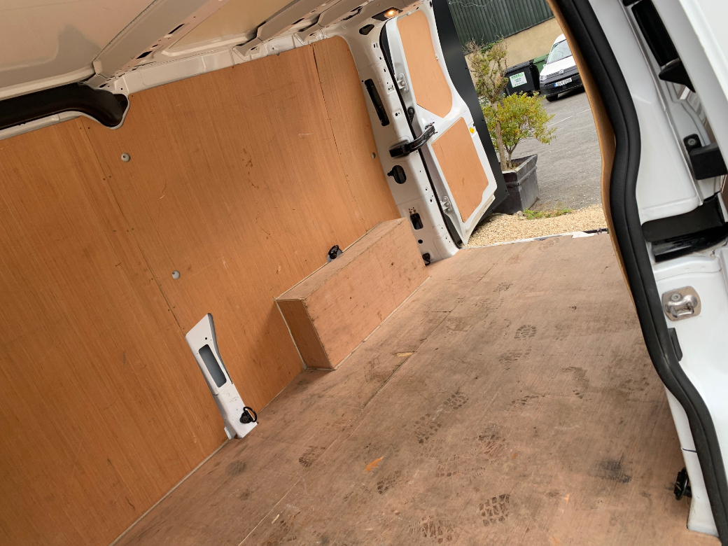 2023 Ford Transit Custom