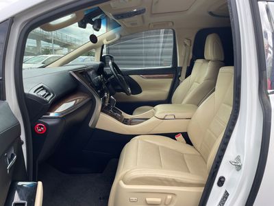 2015 Toyota Alphard