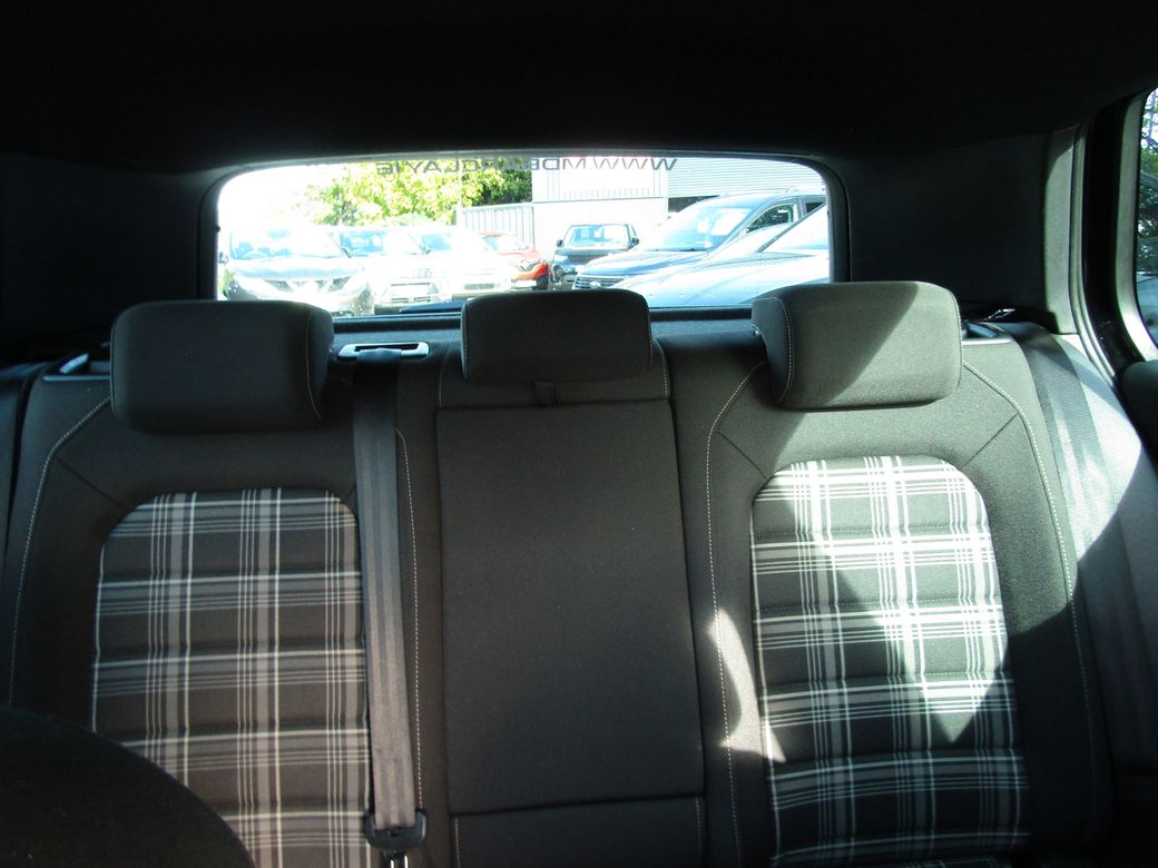 2016 Volkswagen Golf