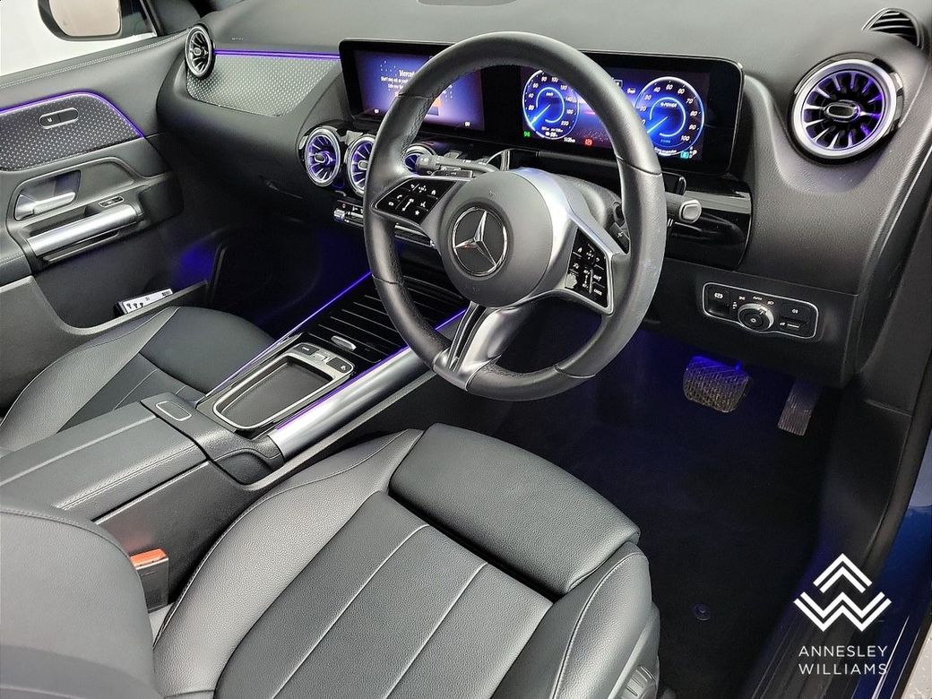 2025 Mercedes-Benz EQA