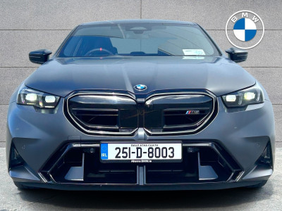 2025 BMW M5