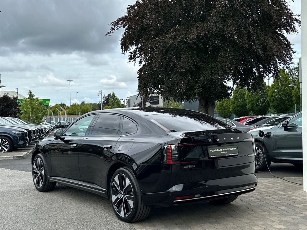 2026 Volvo ES90