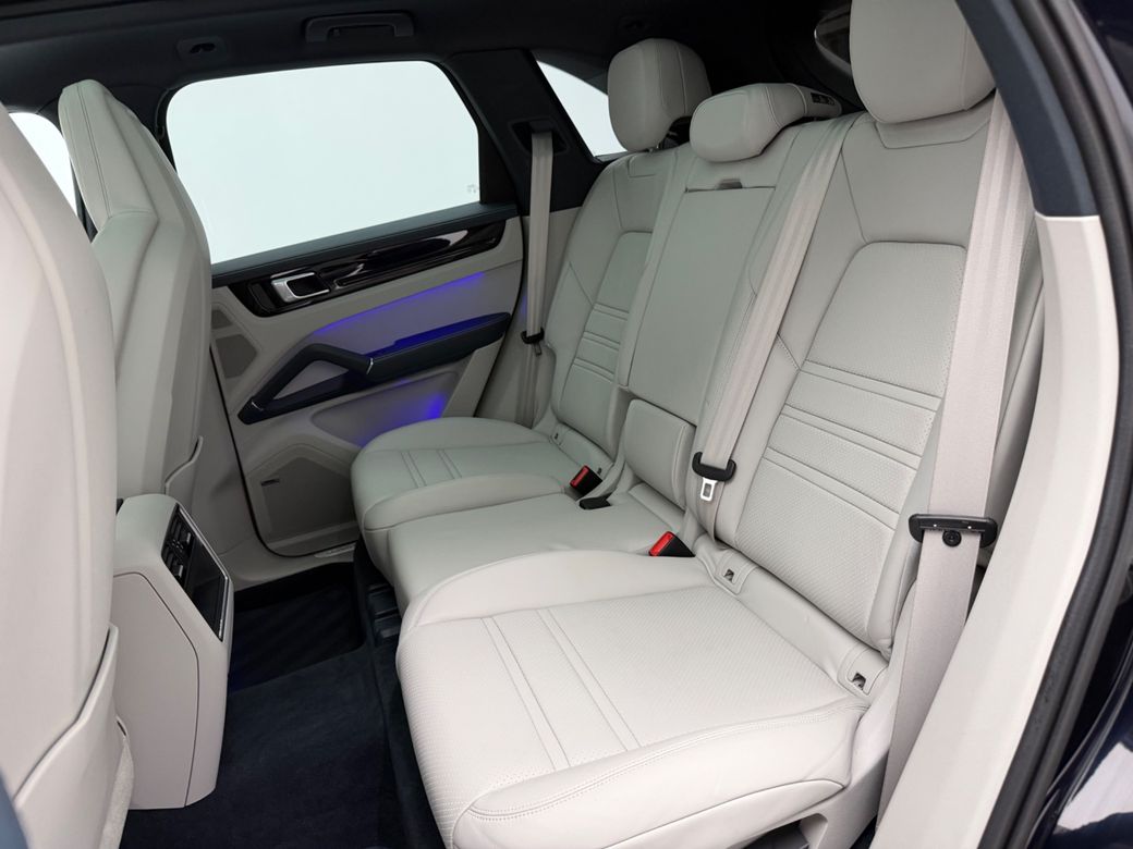 2022 Porsche Cayenne