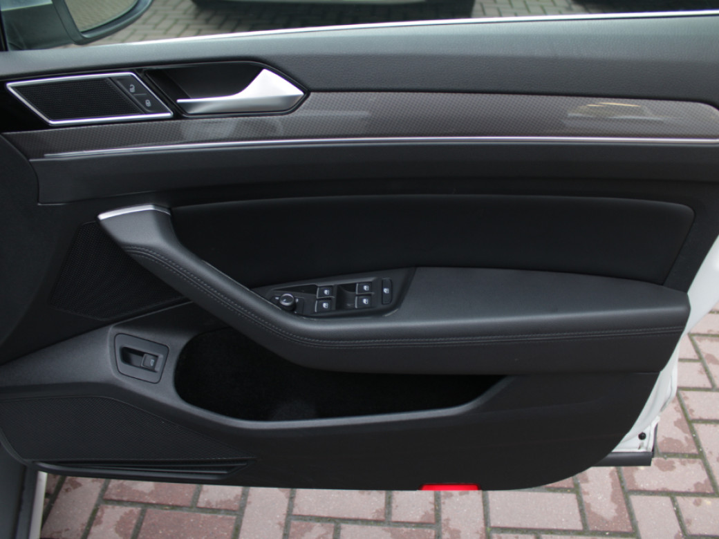 2019 Volkswagen Passat