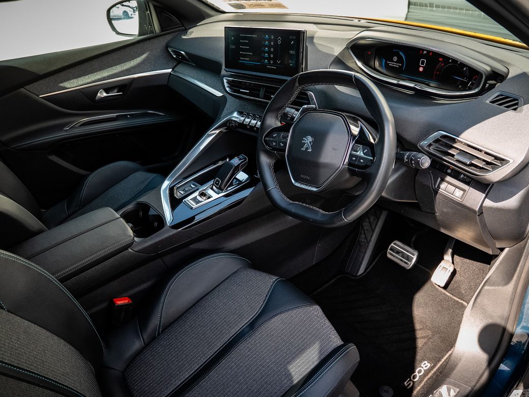 2023 Peugeot 5008