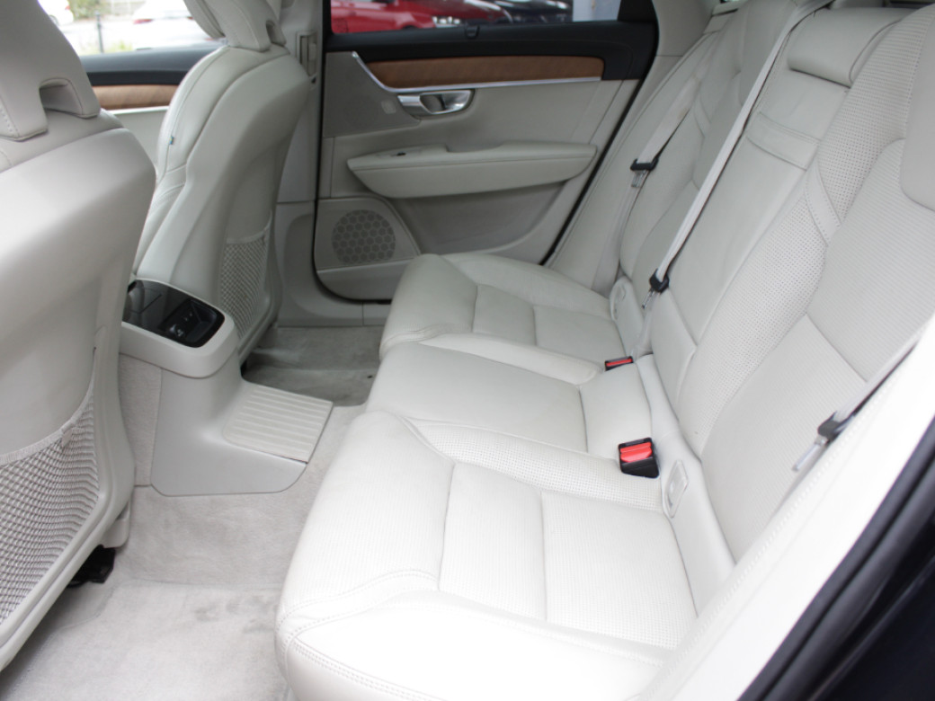 2019 Volvo V90