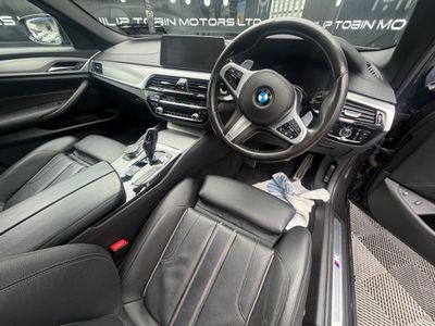 2019 BMW 530