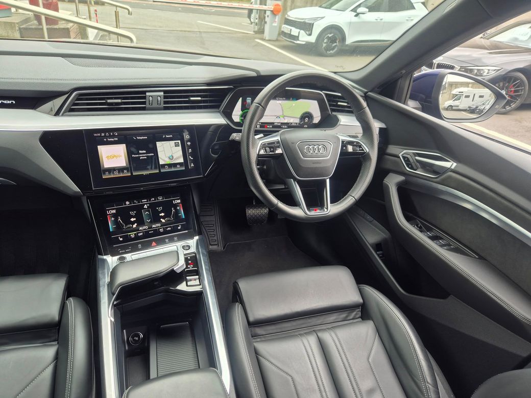 2022 Audi e-tron