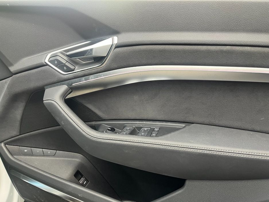 2022 Audi e-tron