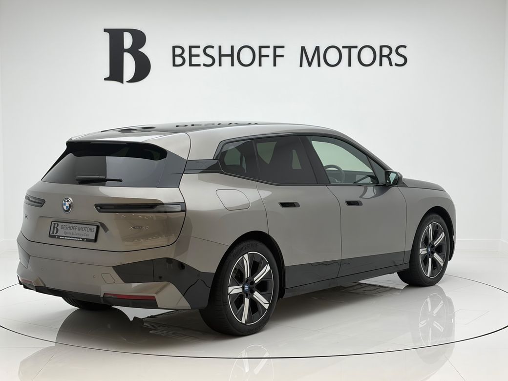 2025 BMW iX