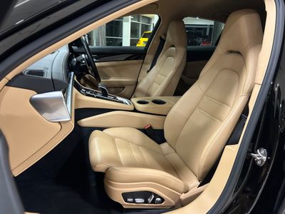 2018 Porsche Panamera