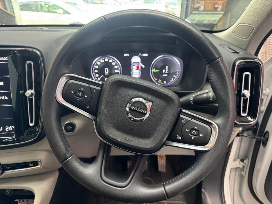 2021 Volvo XC40