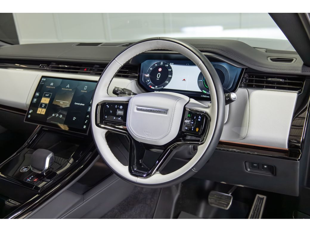 2025 Land Rover Range Rover Sport