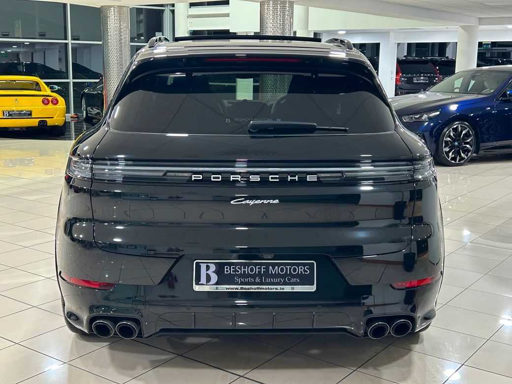 2024 Porsche Cayenne