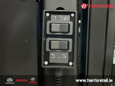 2025 White Maxus eDELIVER 9