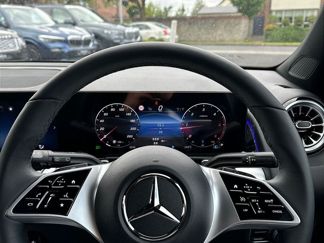 2025 Mercedes-Benz GLB Class