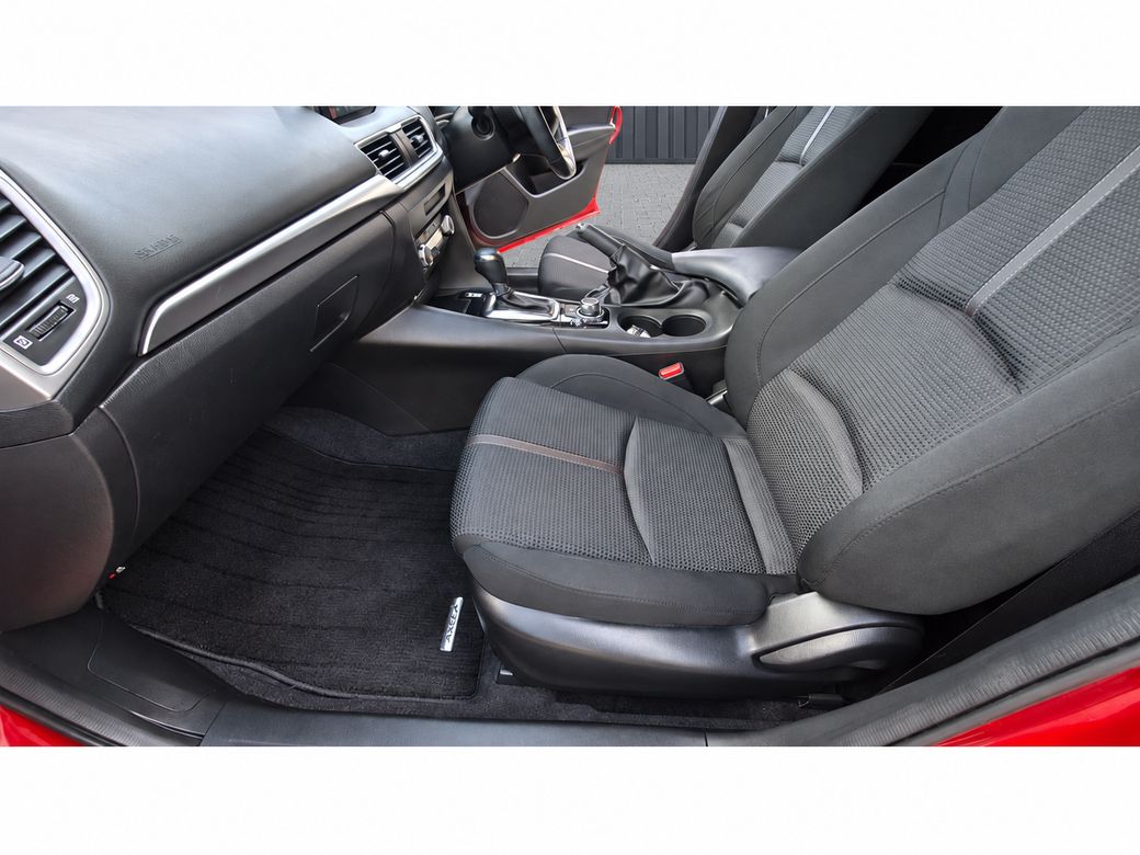 2018 Mazda Axela