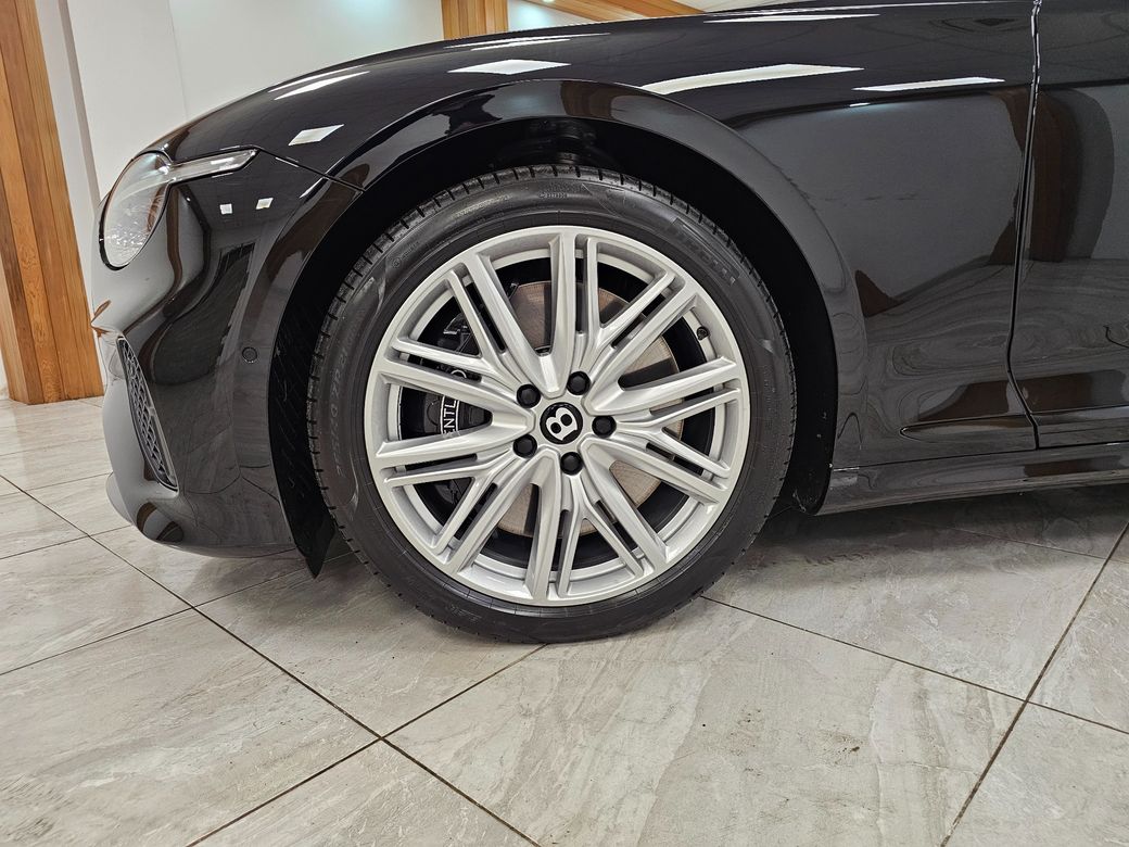 2025 Bentley Continental