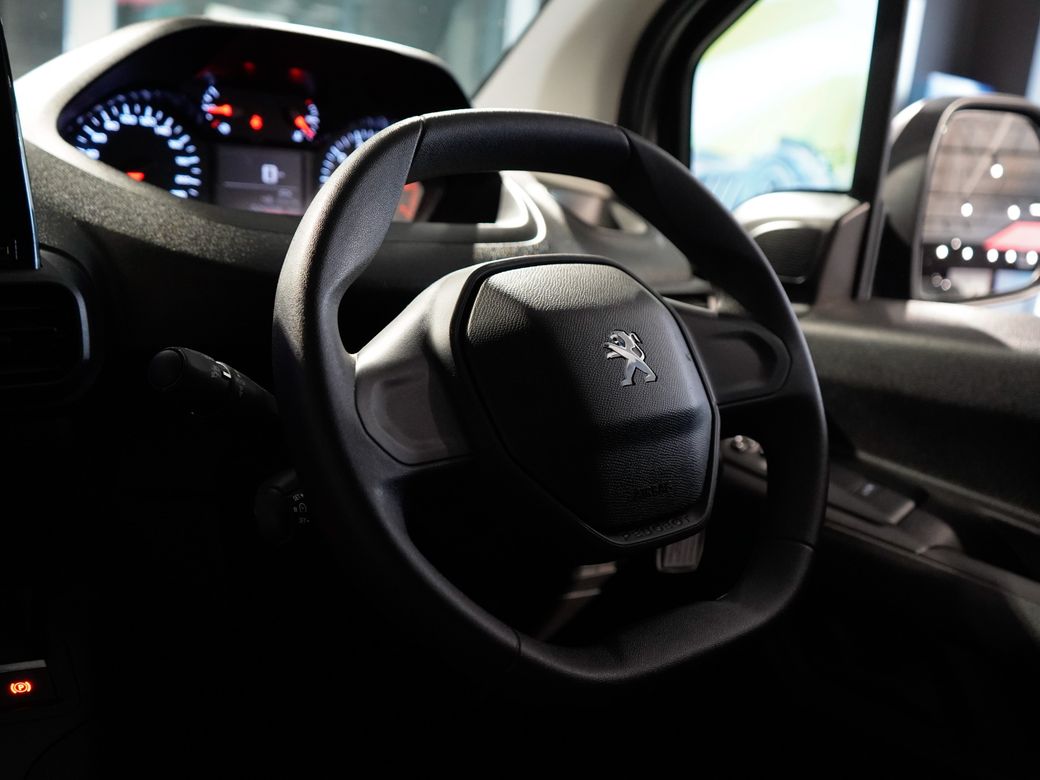 2024 Peugeot Partner