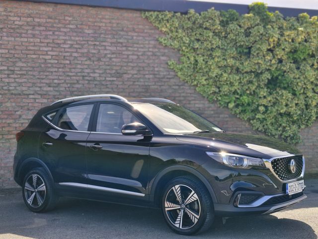 vehicle for sale from Leighstone Motors