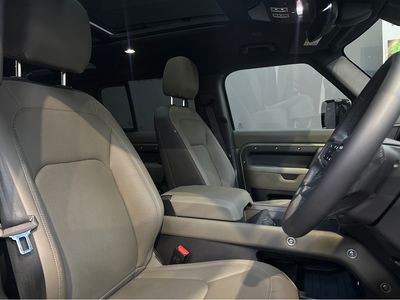 2025 Land Rover Defender