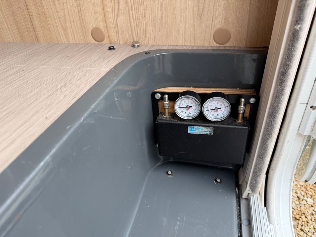 2016 ELDDIS EVOLUTION 175 R.H.D LOW PROFILE 