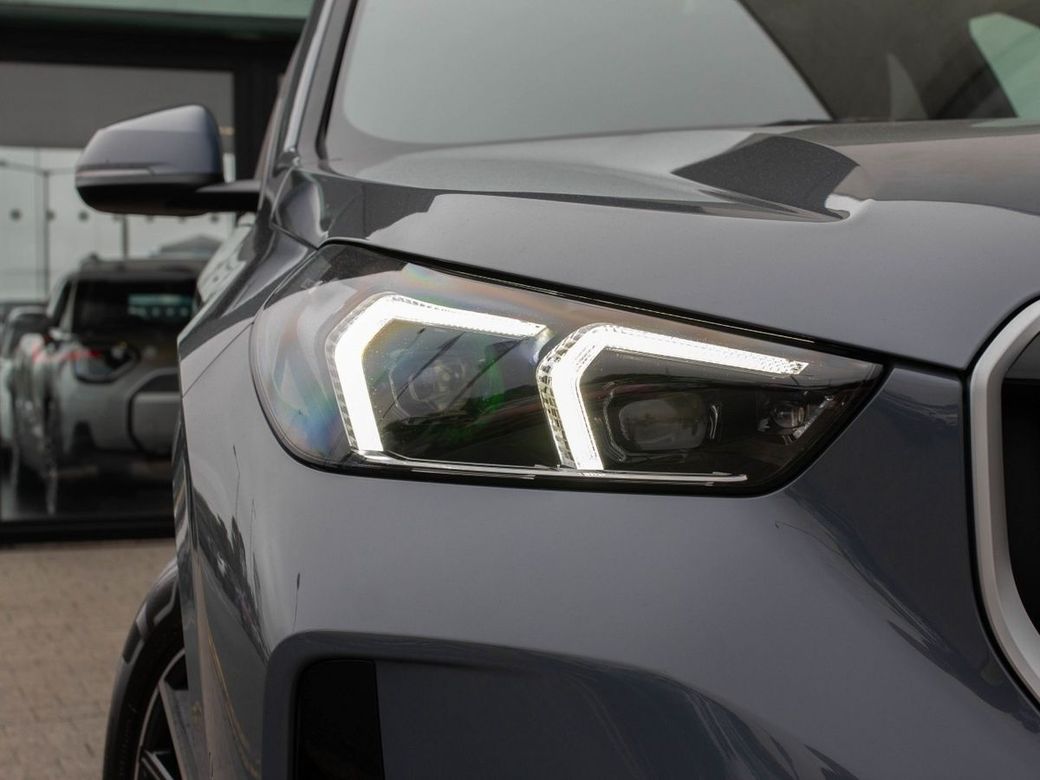 2025 BMW X1