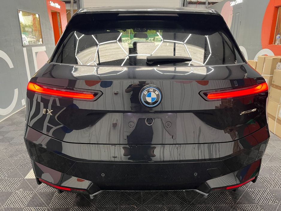 2022 BMW iX