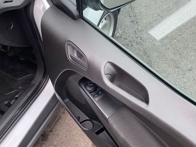 2022 Ford Transit Courier