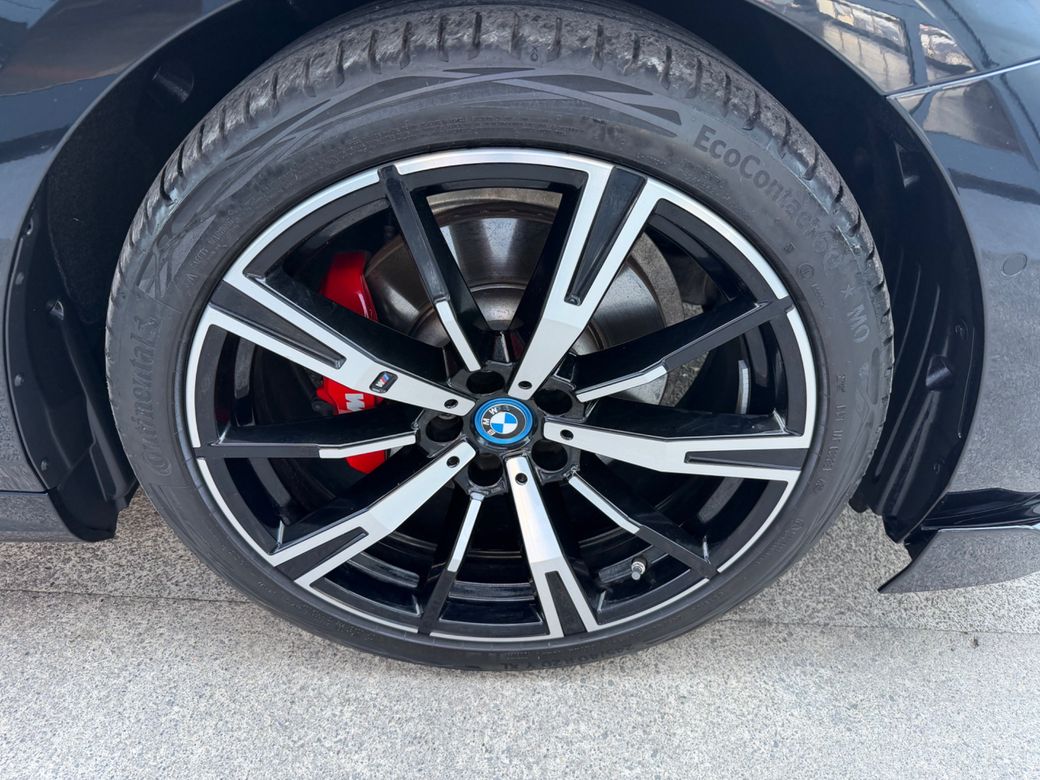 2025 BMW 5 Series