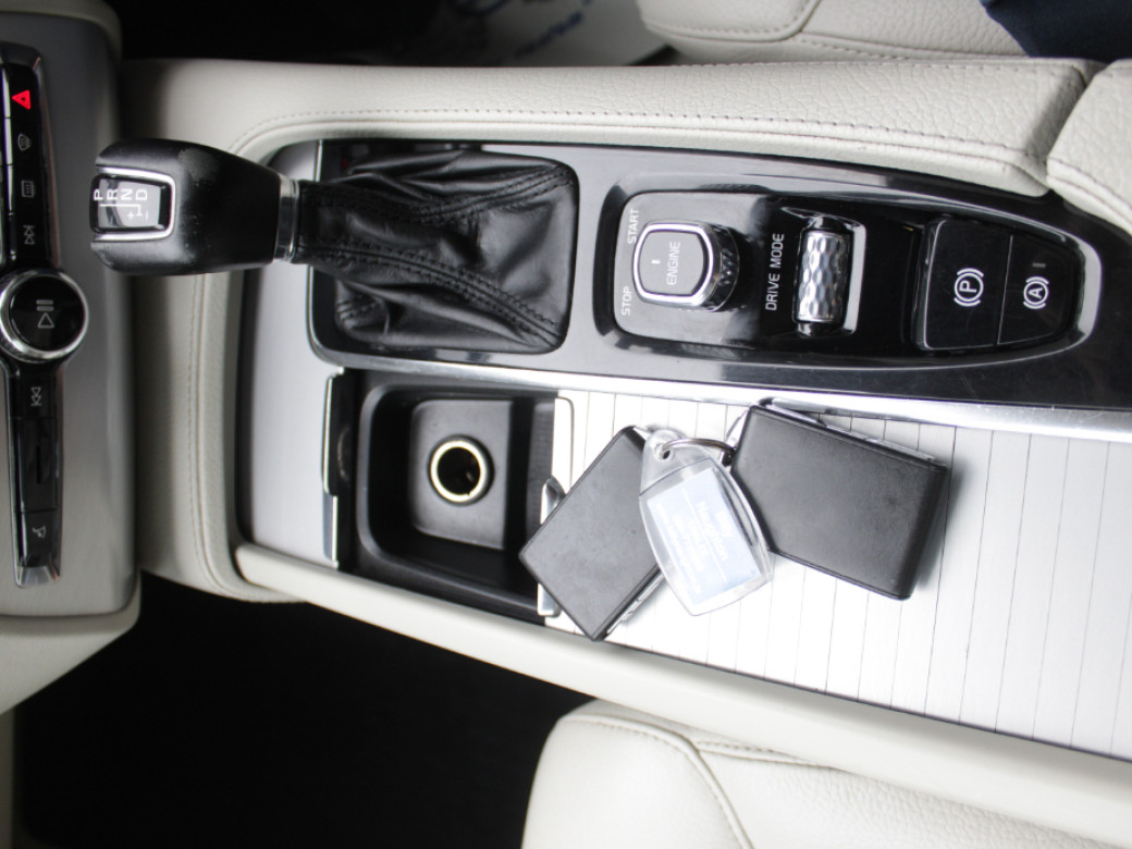 2015 Volvo XC90