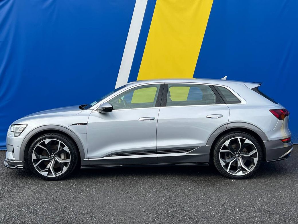 2022 Audi e-tron