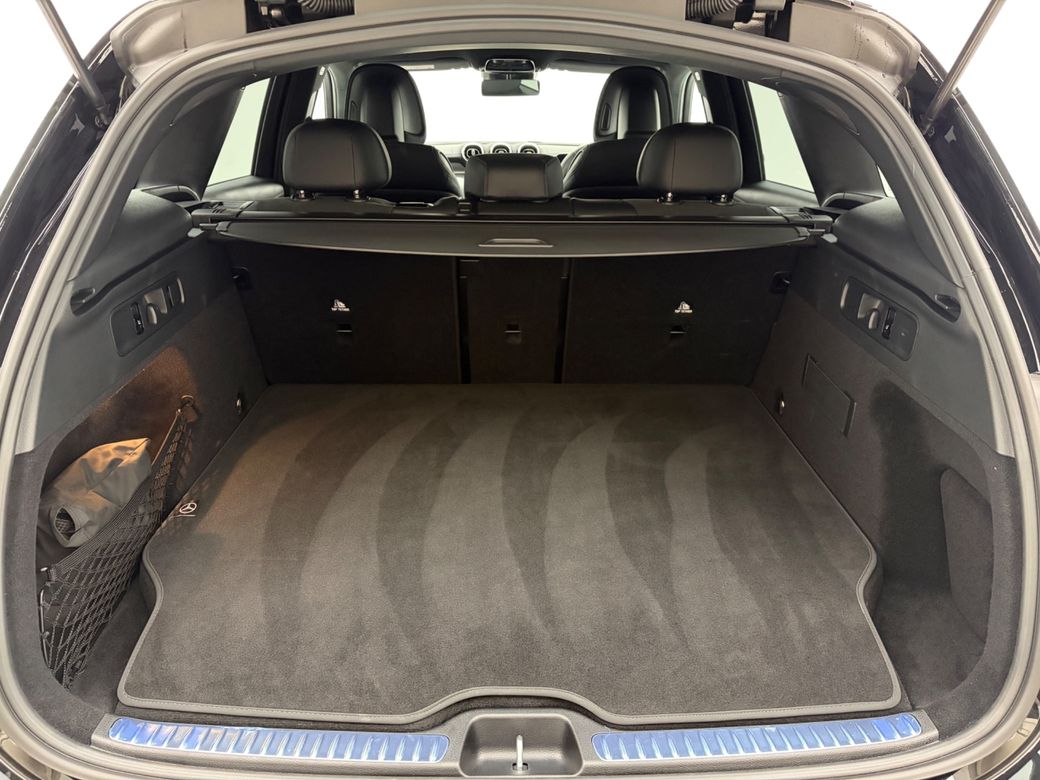 2025 Mercedes-Benz GLC Class