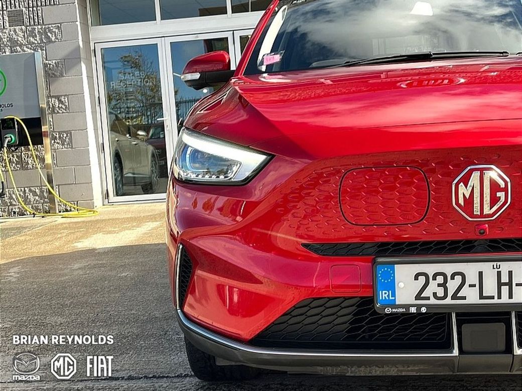 2023 MG ZS