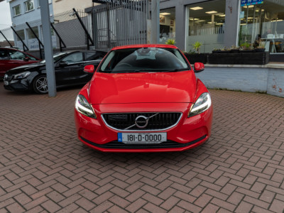 2018 Volvo V40