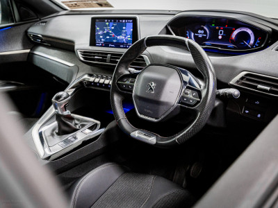 2020 Peugeot 5008