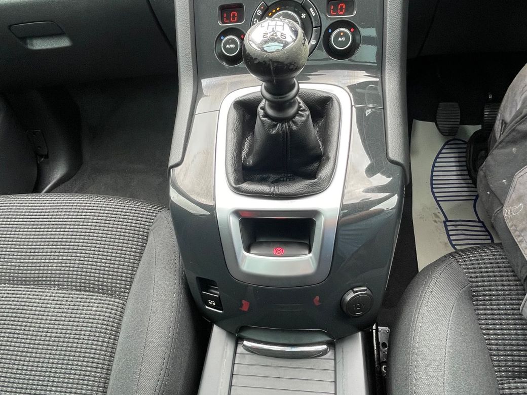 2017 Peugeot 5008
