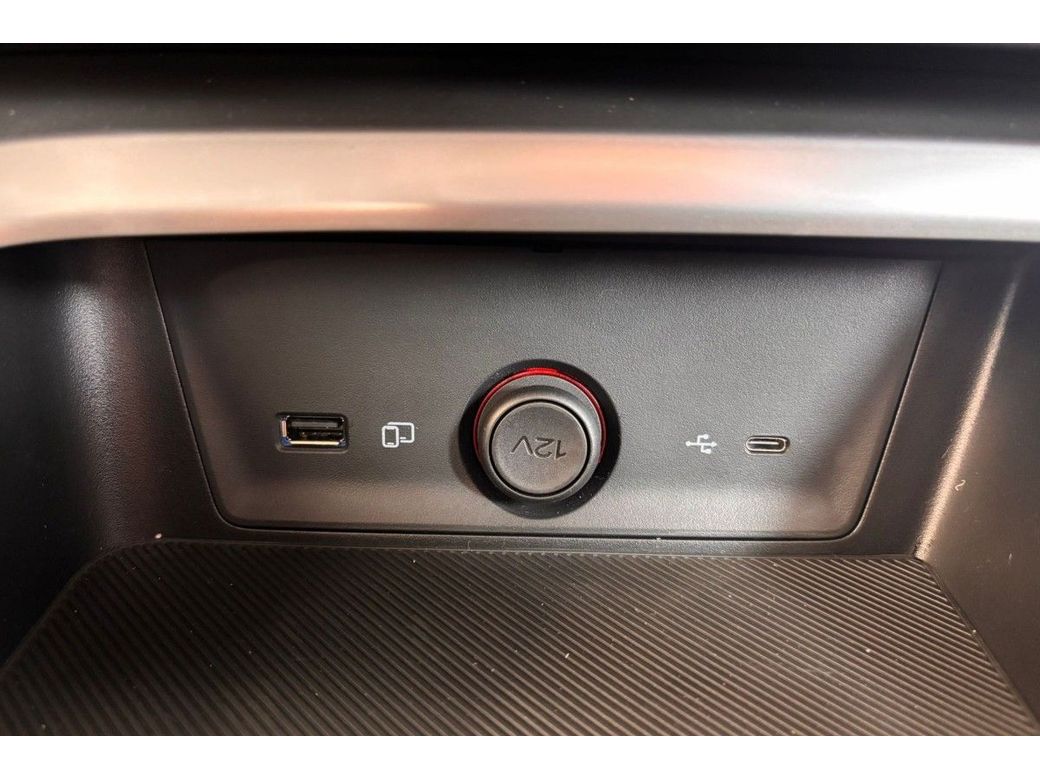 2025 MG ZS
