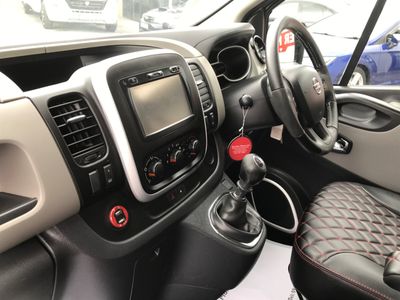 2018 Nissan NV300