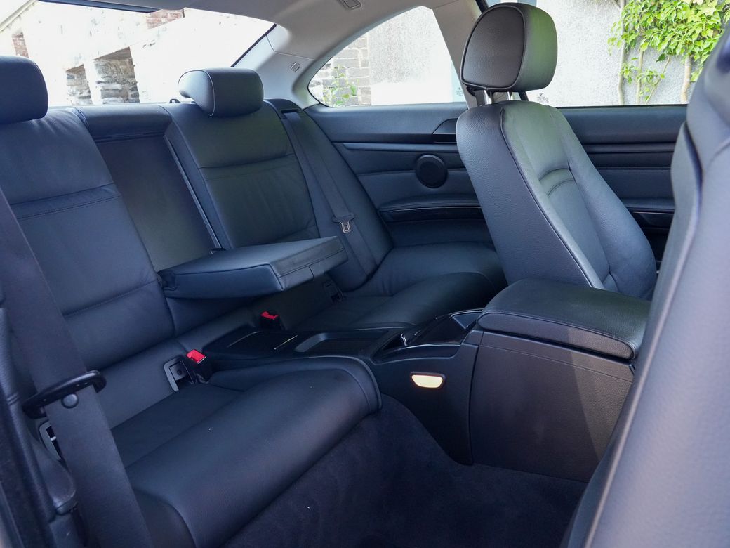 2010 BMW 3 Series