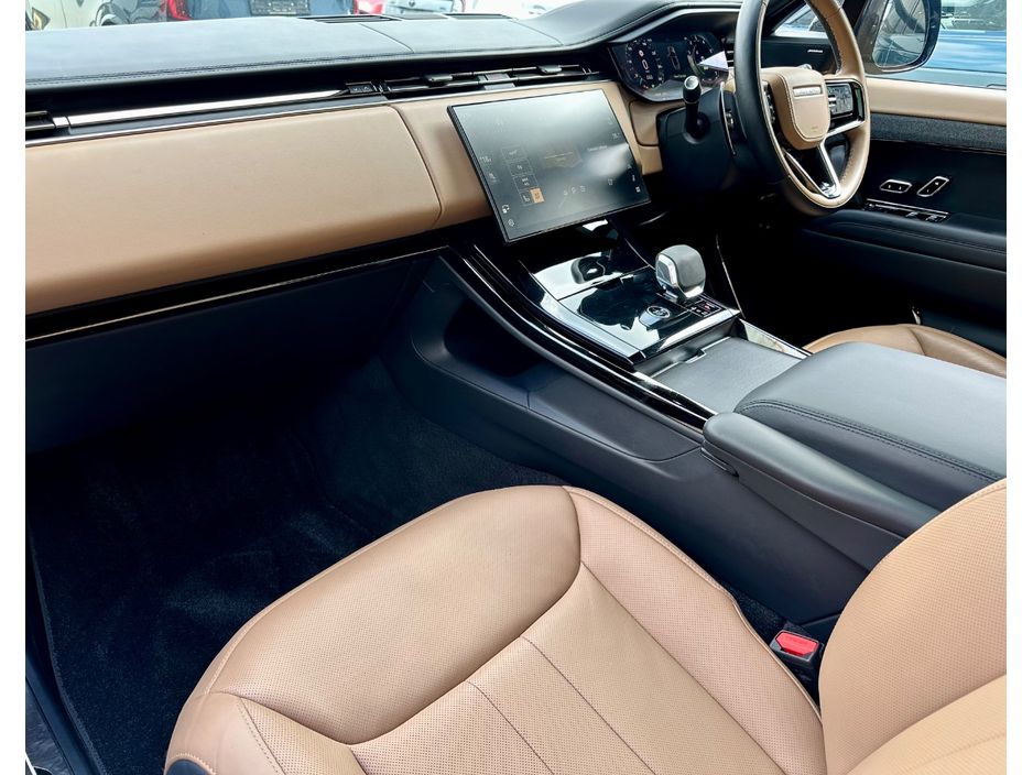 2025 Land Rover Range Rover Sport