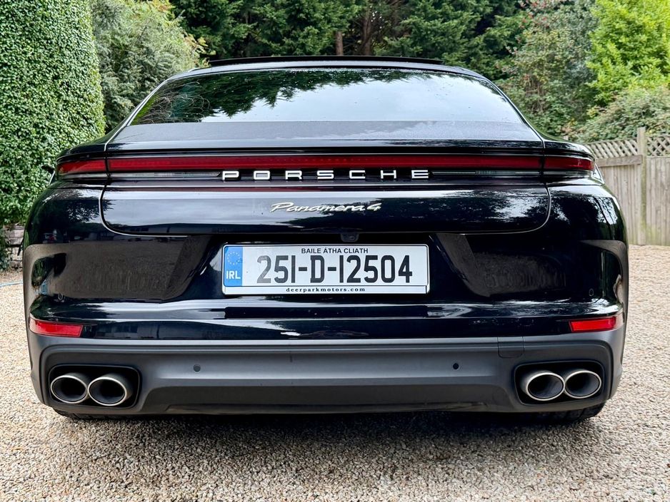 2025 Porsche Panamera