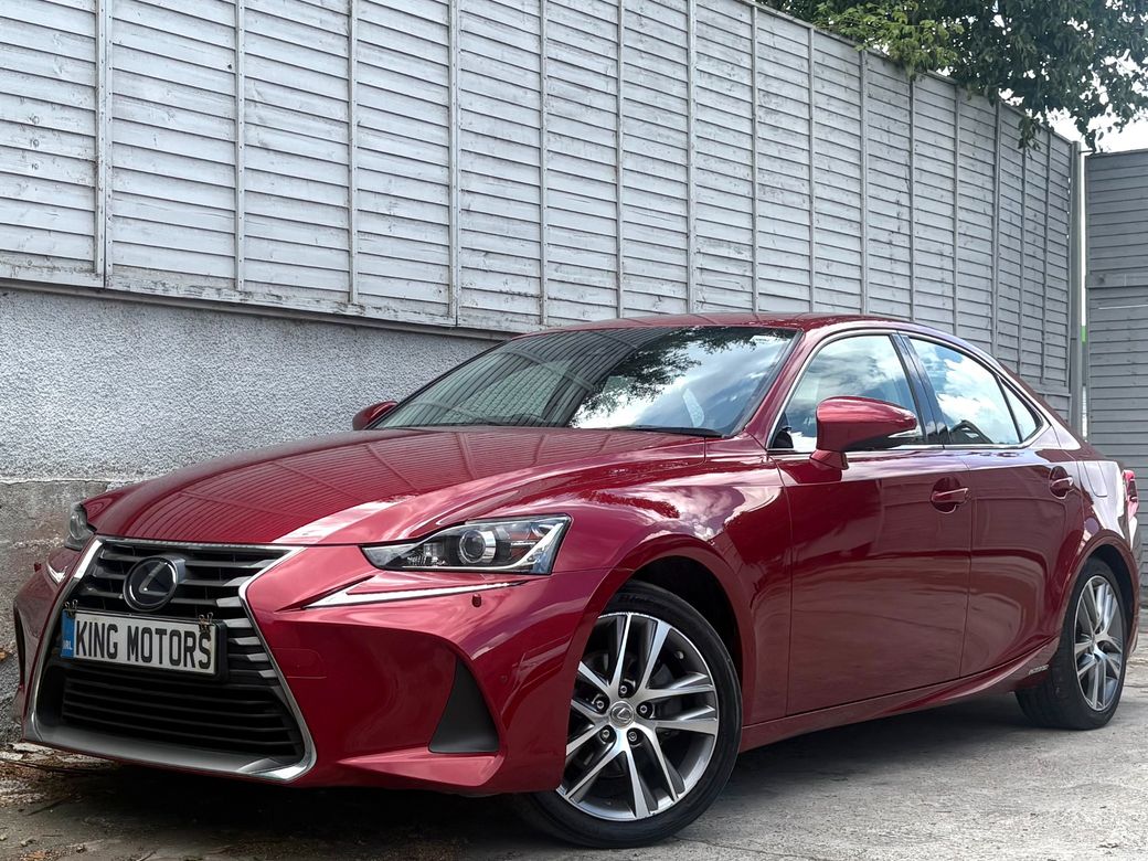 2020 Lexus IS 300h