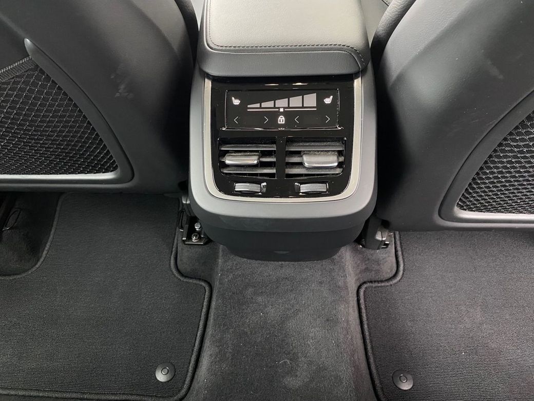 2022 Volvo XC60